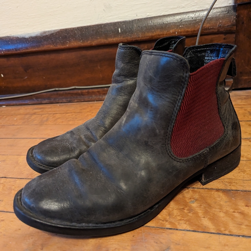 Born brand black and red ankle boots